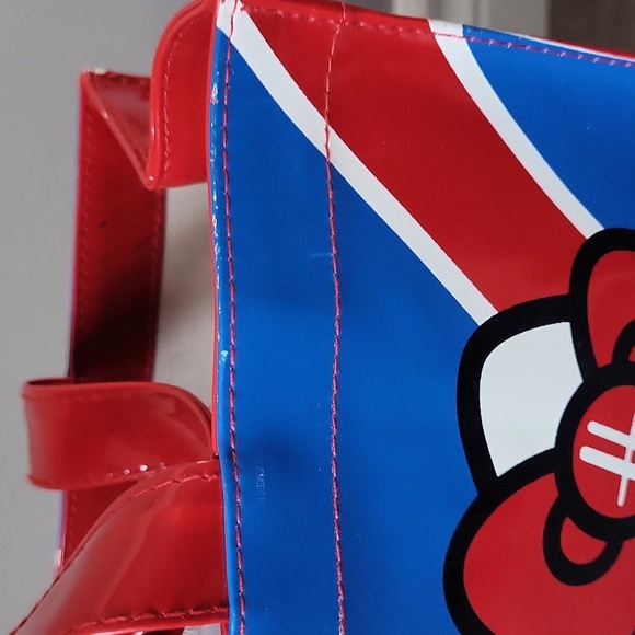 Hello Kitty x Harrods Union Jack Tote Bag - Picture 11 of 16